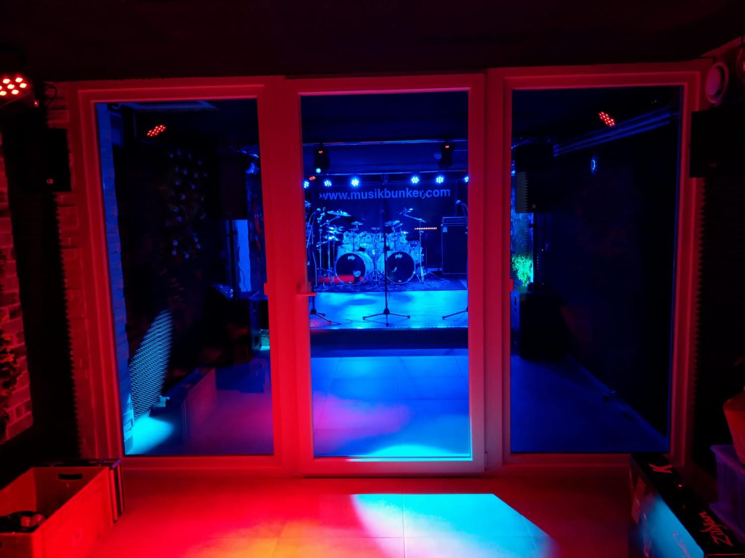 Historische Aufnahme eines Raum- oder Bühnenbereichs 7 im Musikerzentrum Rodgau