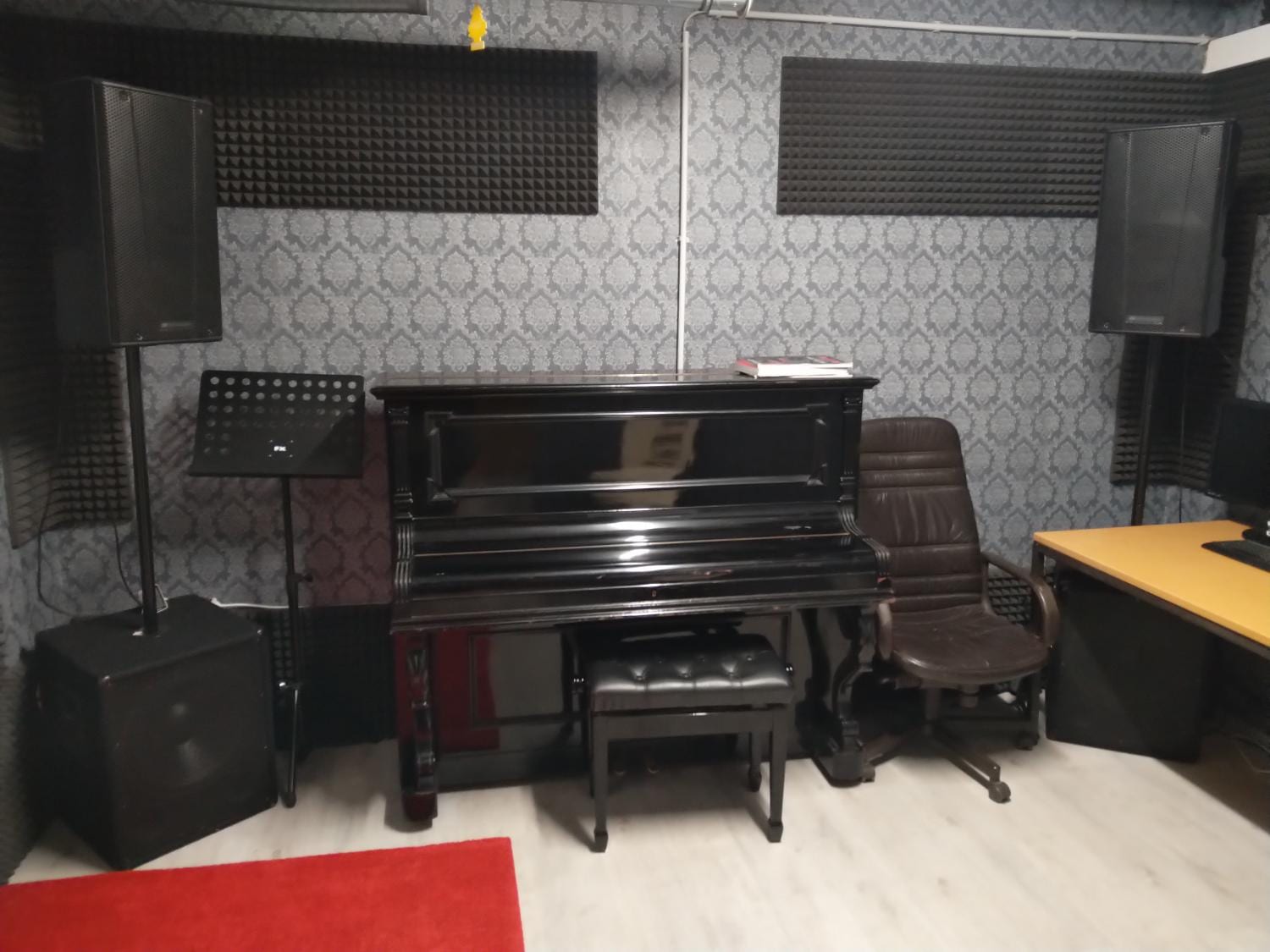 Historische Aufnahme eines Raum- oder Bühnenbereichs 35 im Musikerzentrum Rodgau